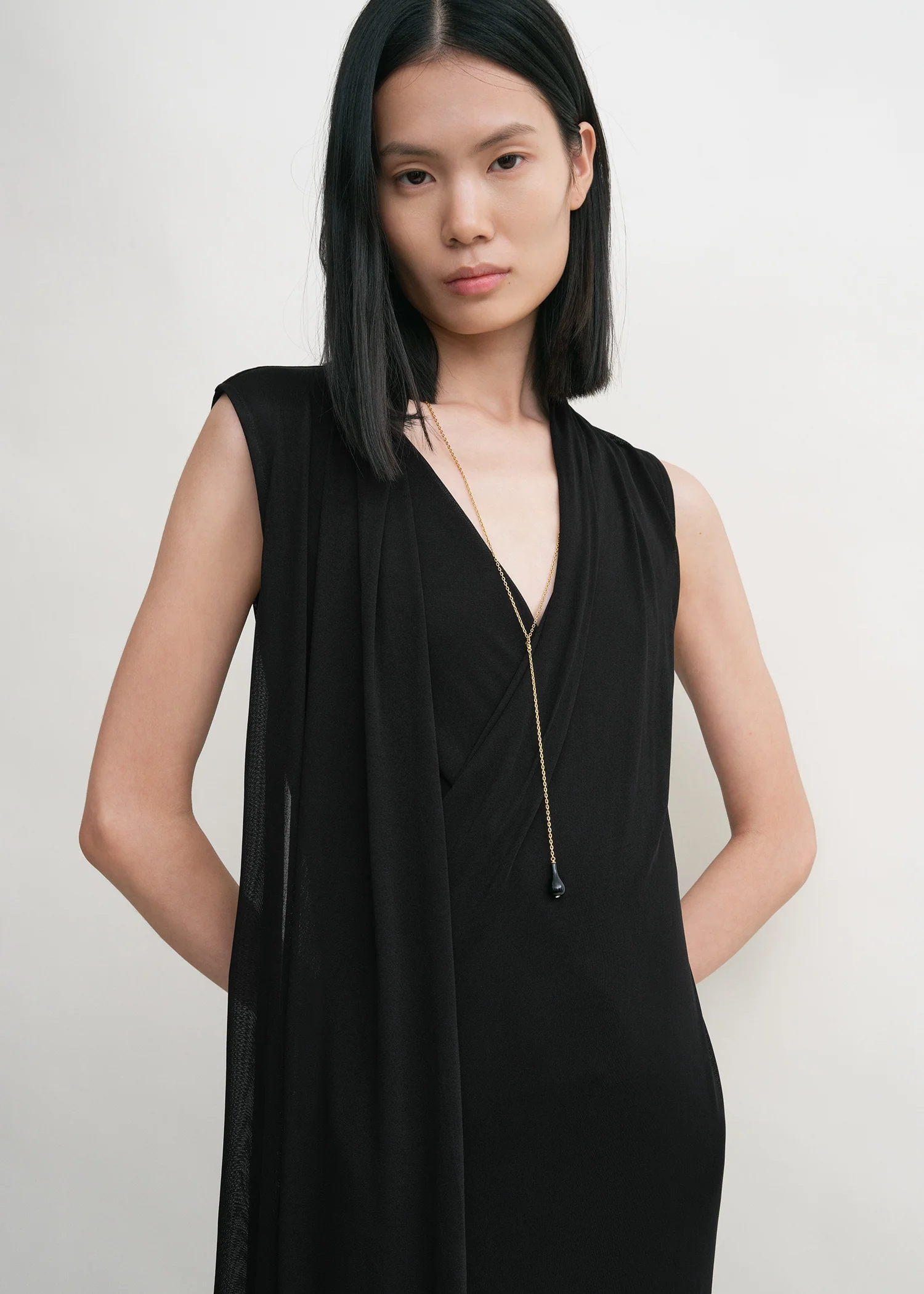 Overlapped scarf dress black - Image 4