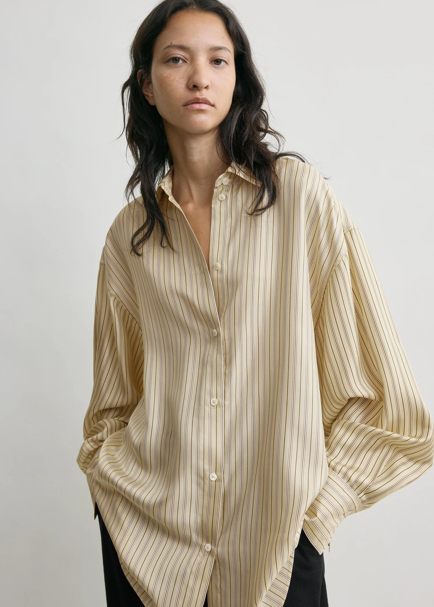 Oversized striped shirt beige/brown petite - Image 4
