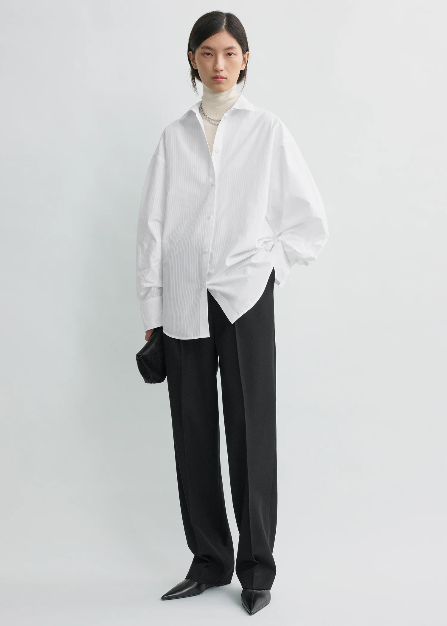 Oversized striped shirt white