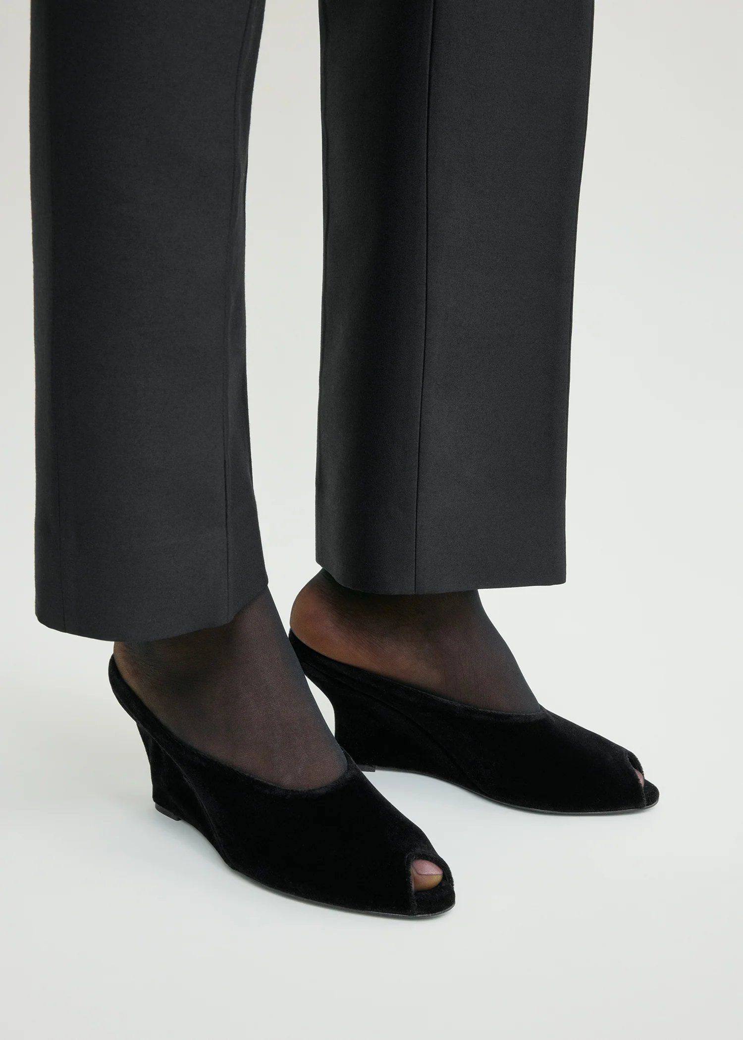 Peep-toe velvet wedge mules black - Image 3
