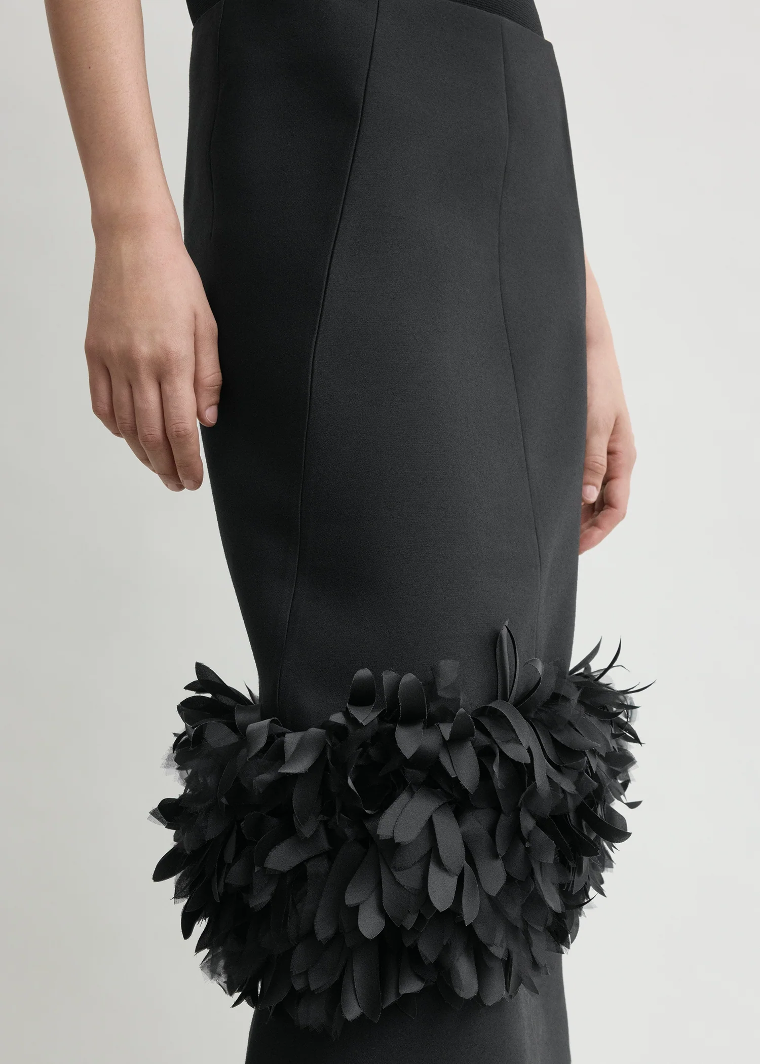Petal skirt black - Image 4