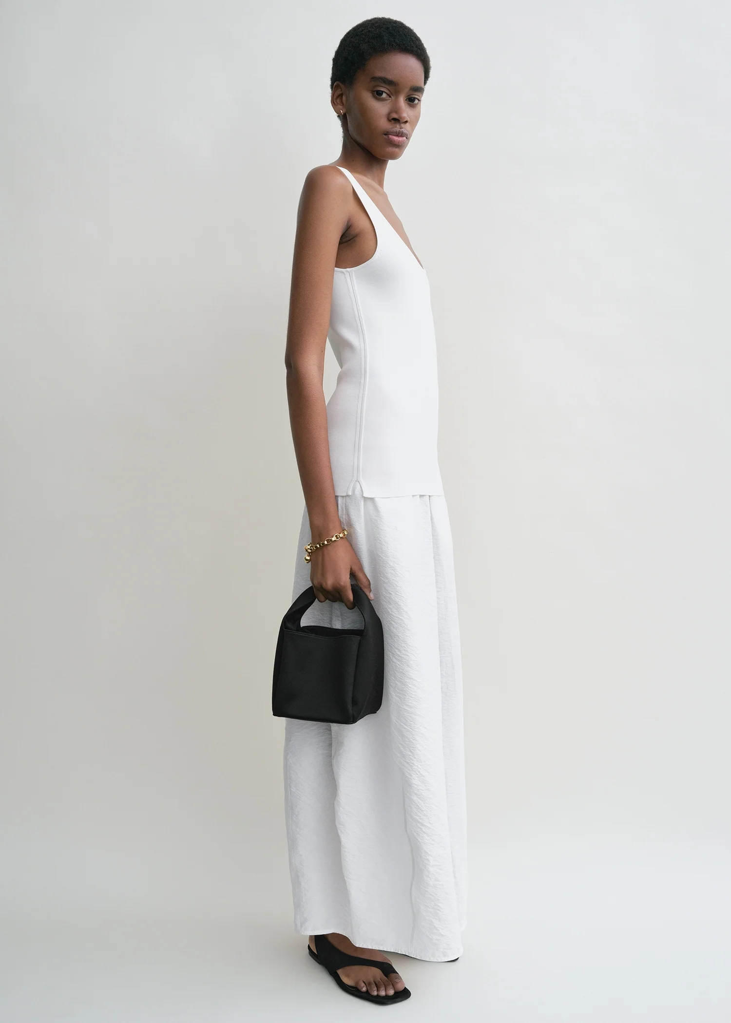 Petite satin bucket bag black - Image 3
