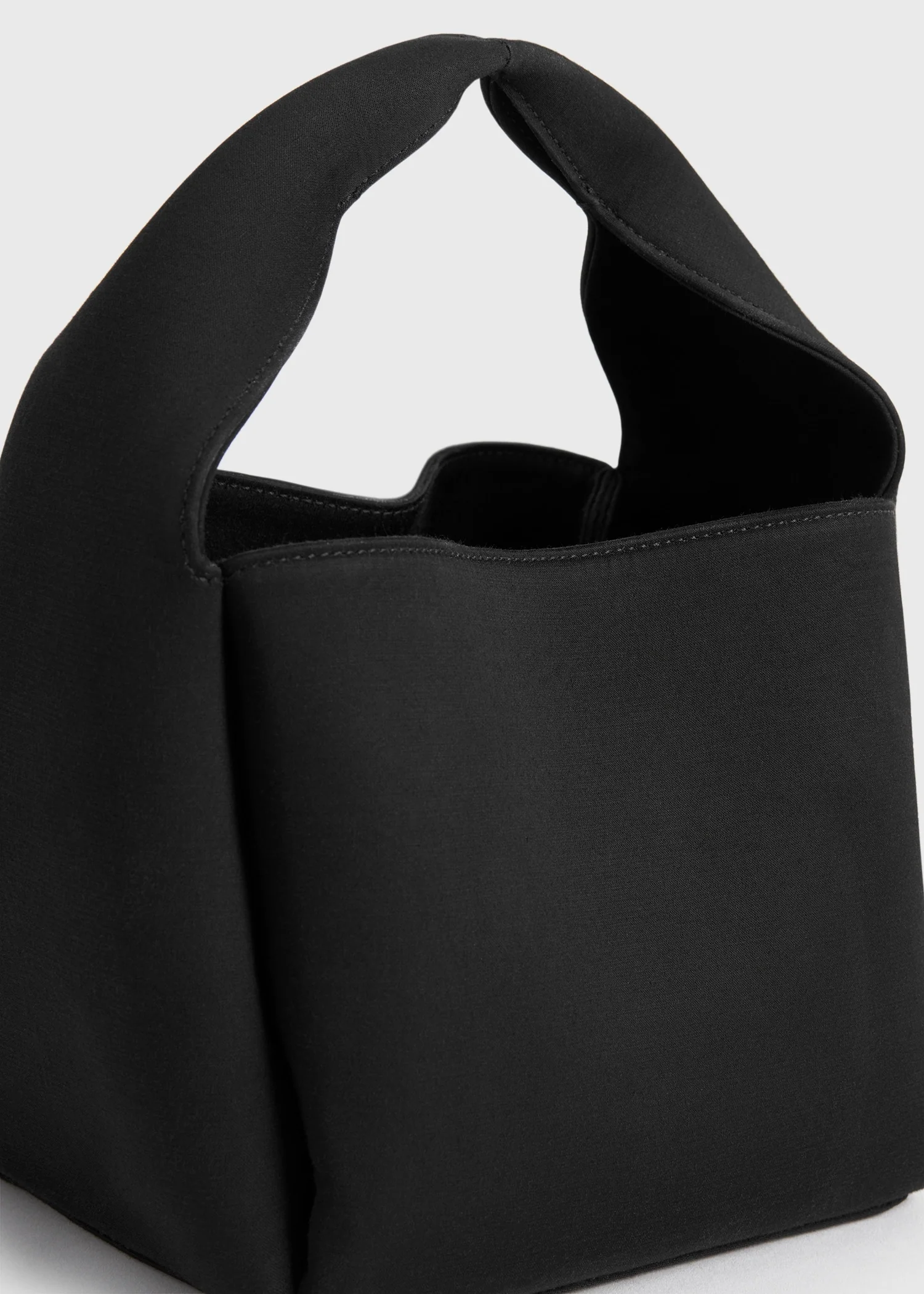 Petite satin bucket bag black - Image 6