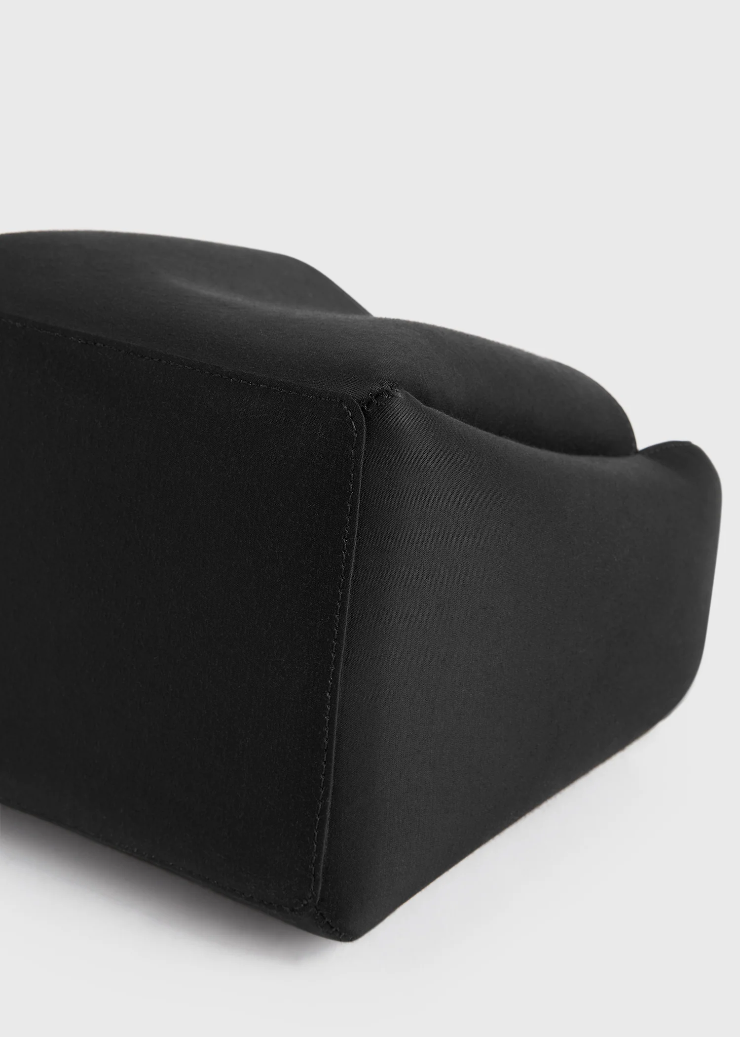 Petite satin bucket bag black - Image 7