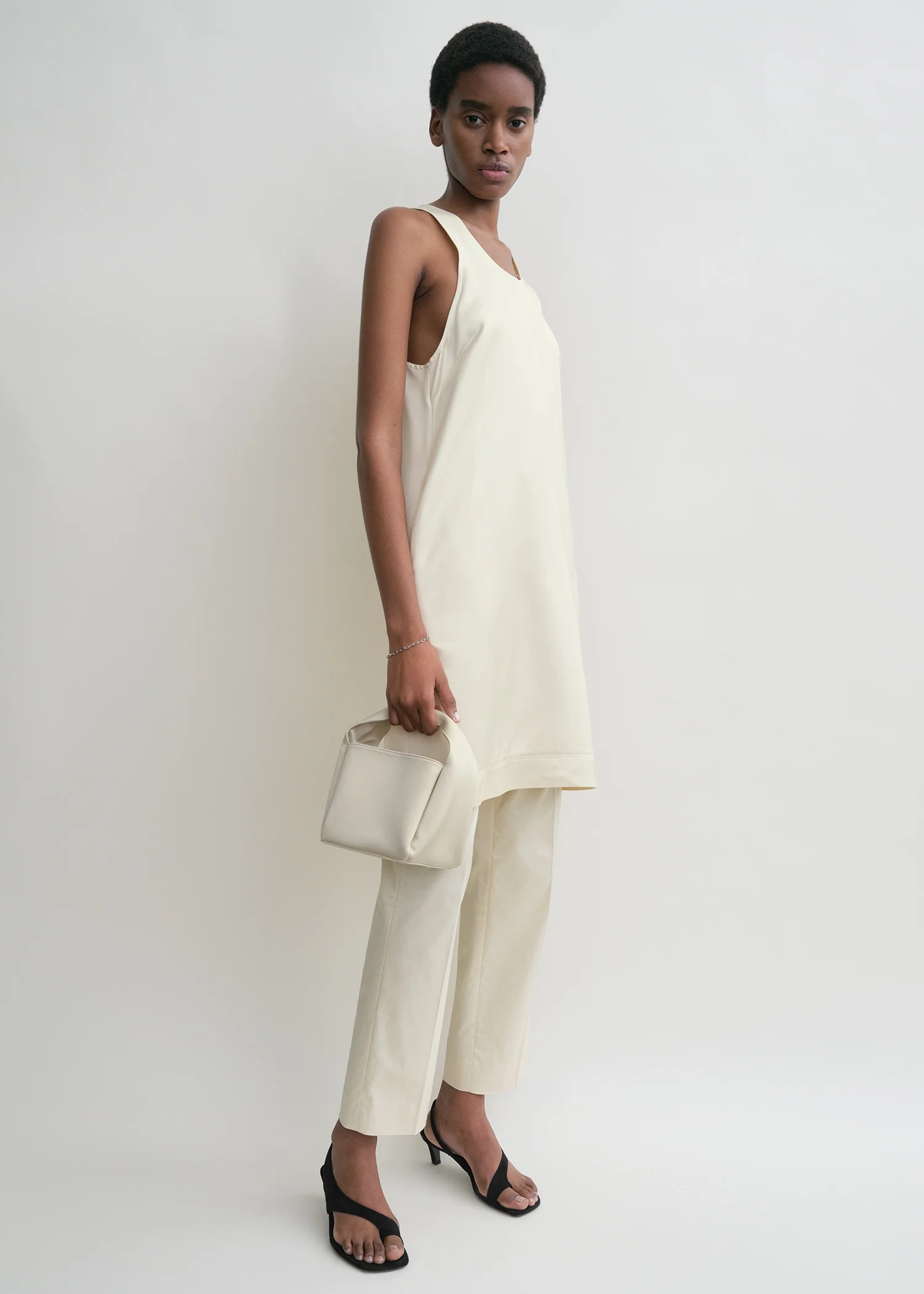 Petite satin bucket bag ecru - Image 3