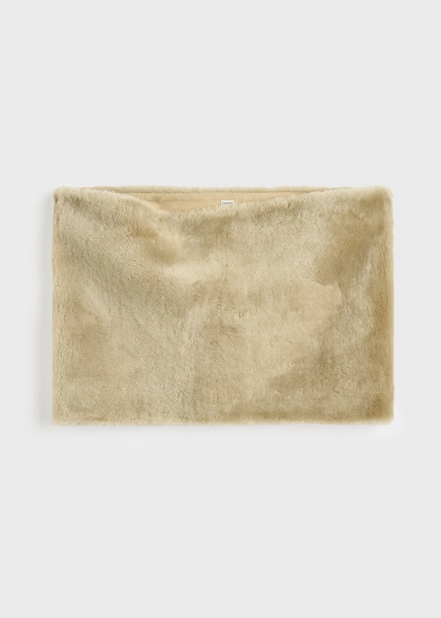 Plush shearling muff rye - Image 4