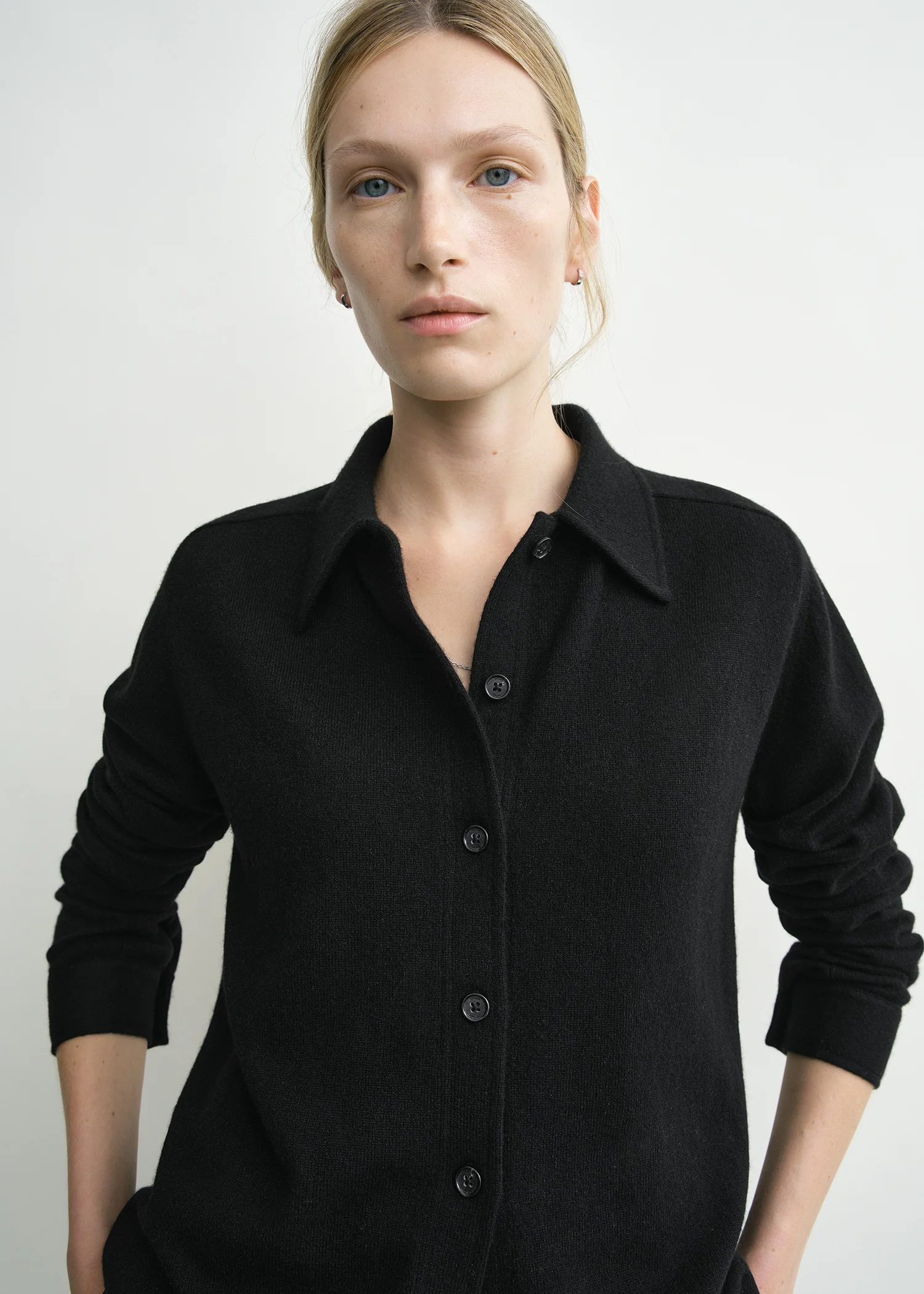 Raglan-sleeve cashmere cardigan black - Image 4