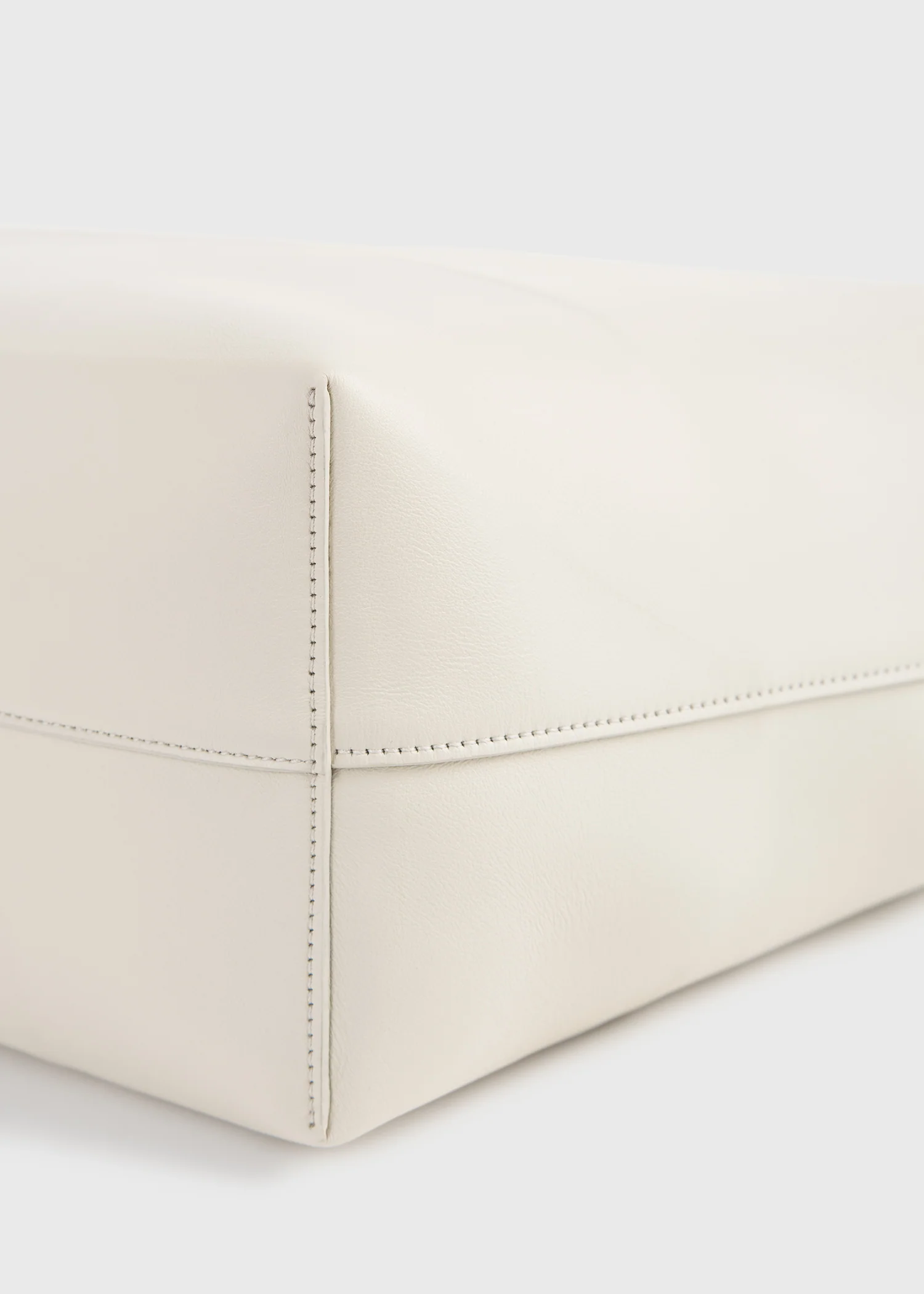 Roam leather tote stone - Image 6