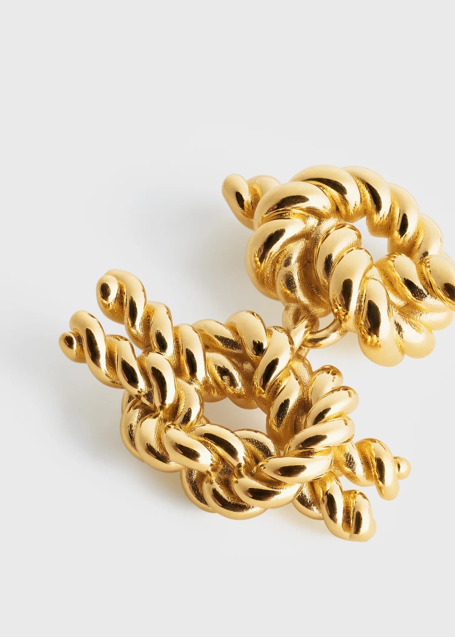 Rope knot earrings gold - Image 3