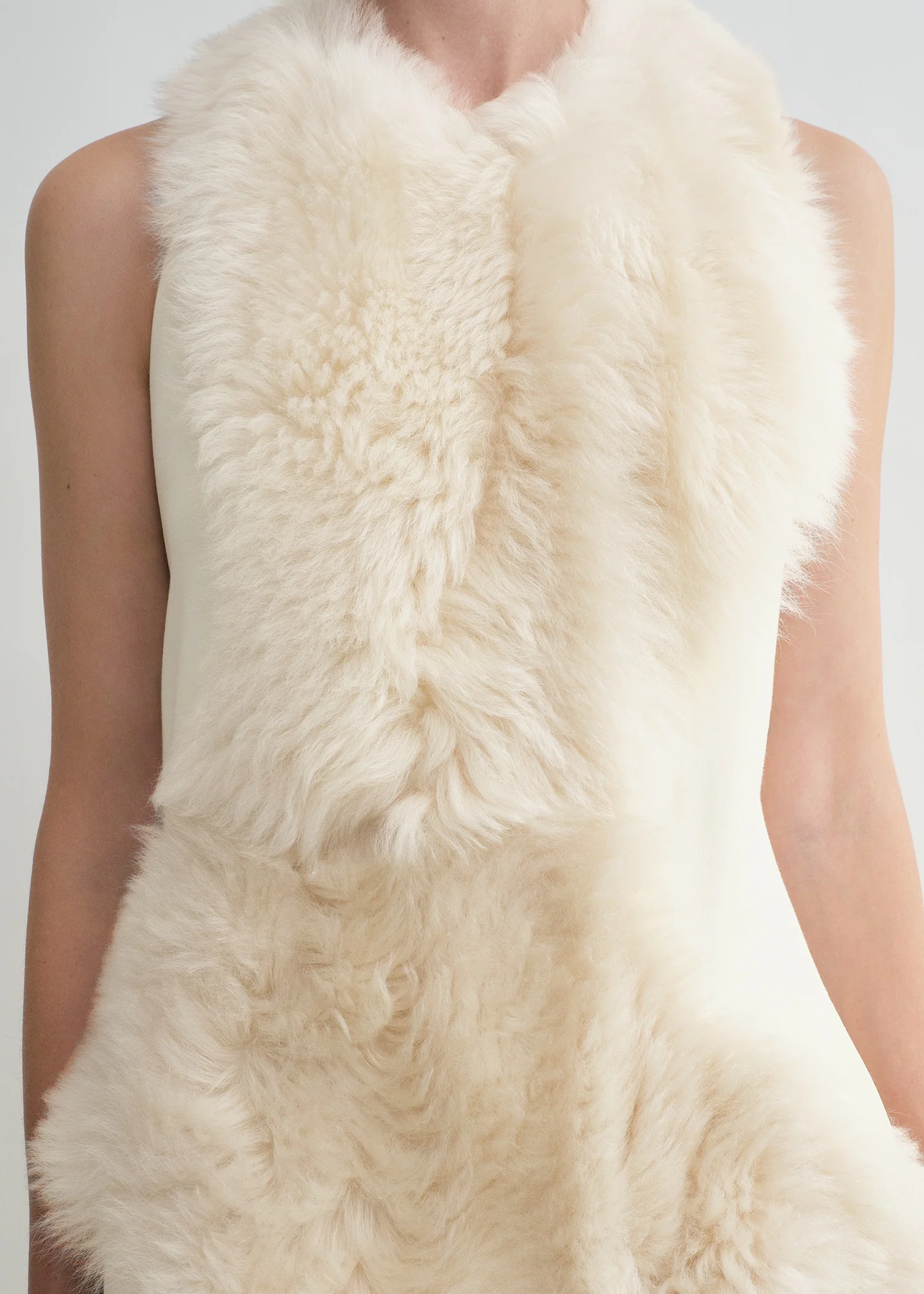 Shearling appliqué dress macadamia - Image 4