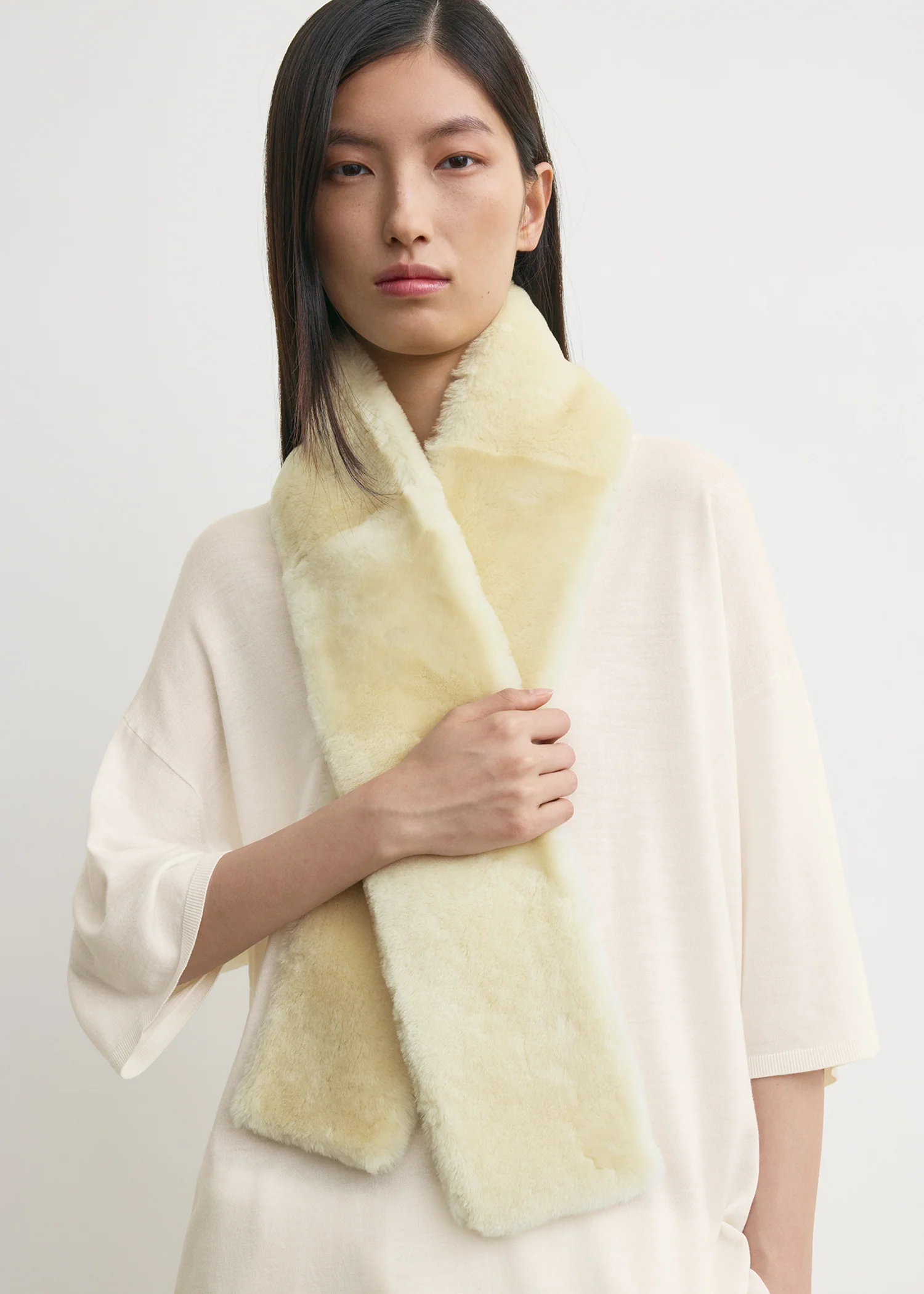Shearling tuxedo scarf ecru - Image 3