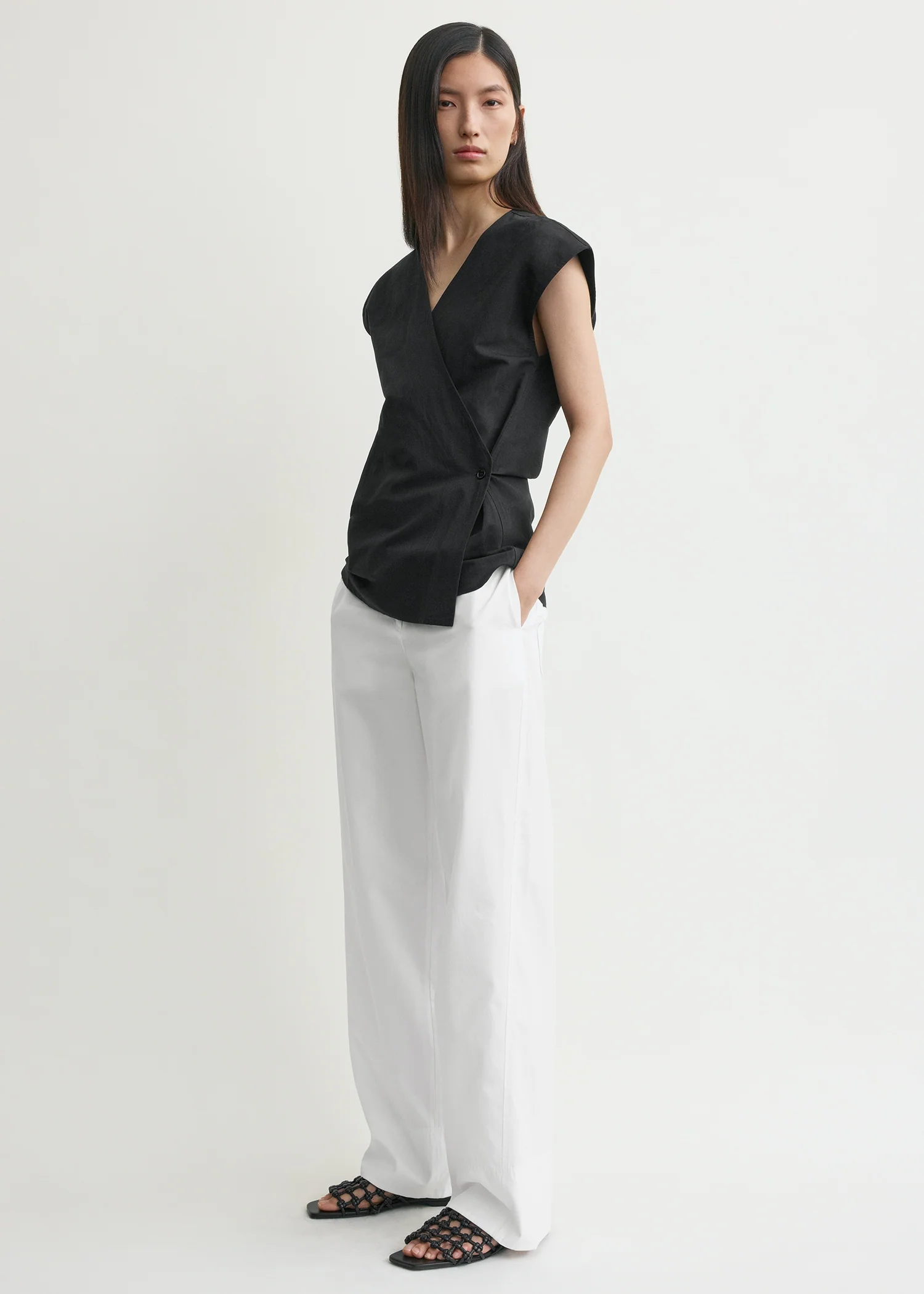 Short-sleeve wrap blouse black - Image 2