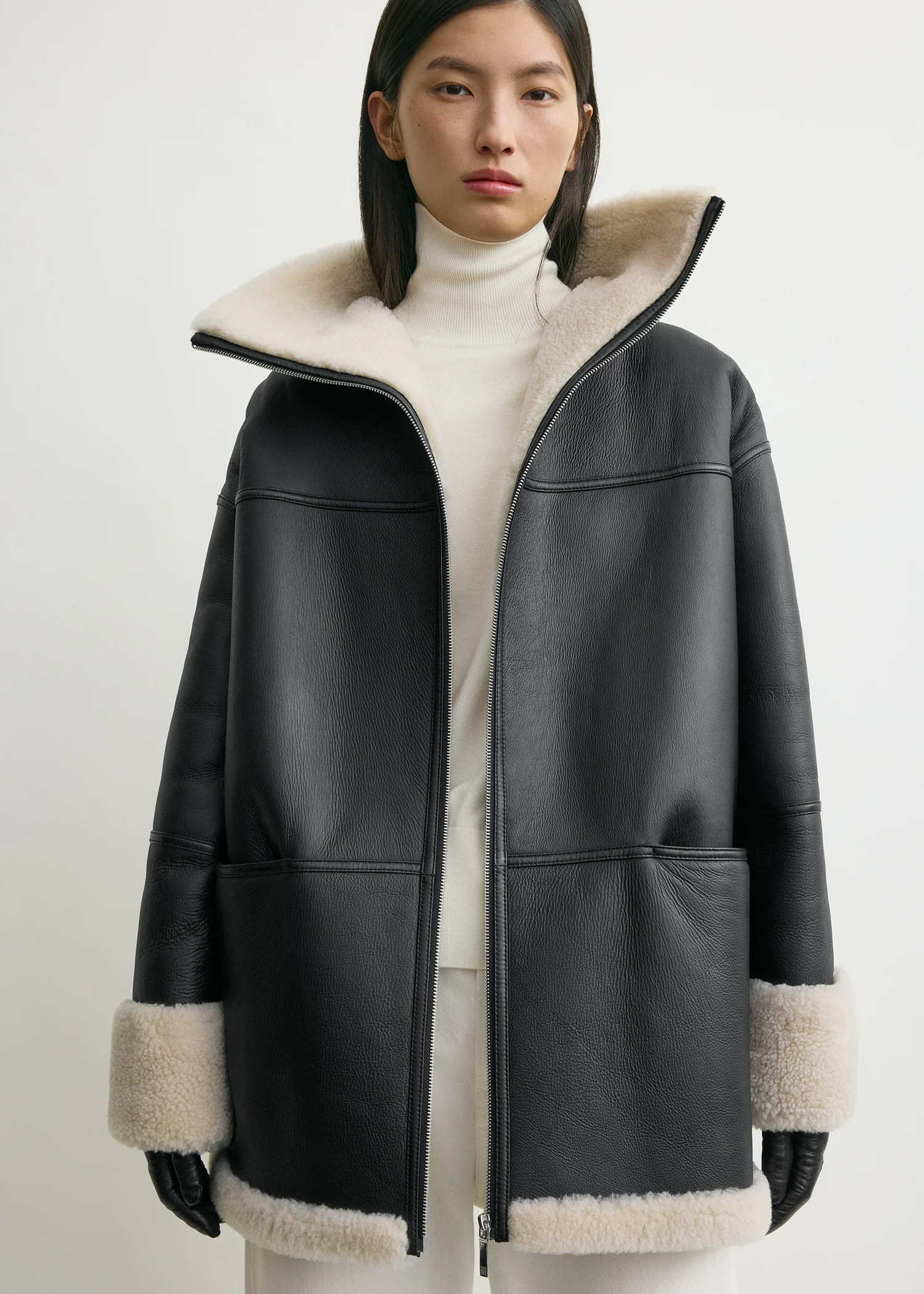 Signature shearling jacket black/off-white - Image 4