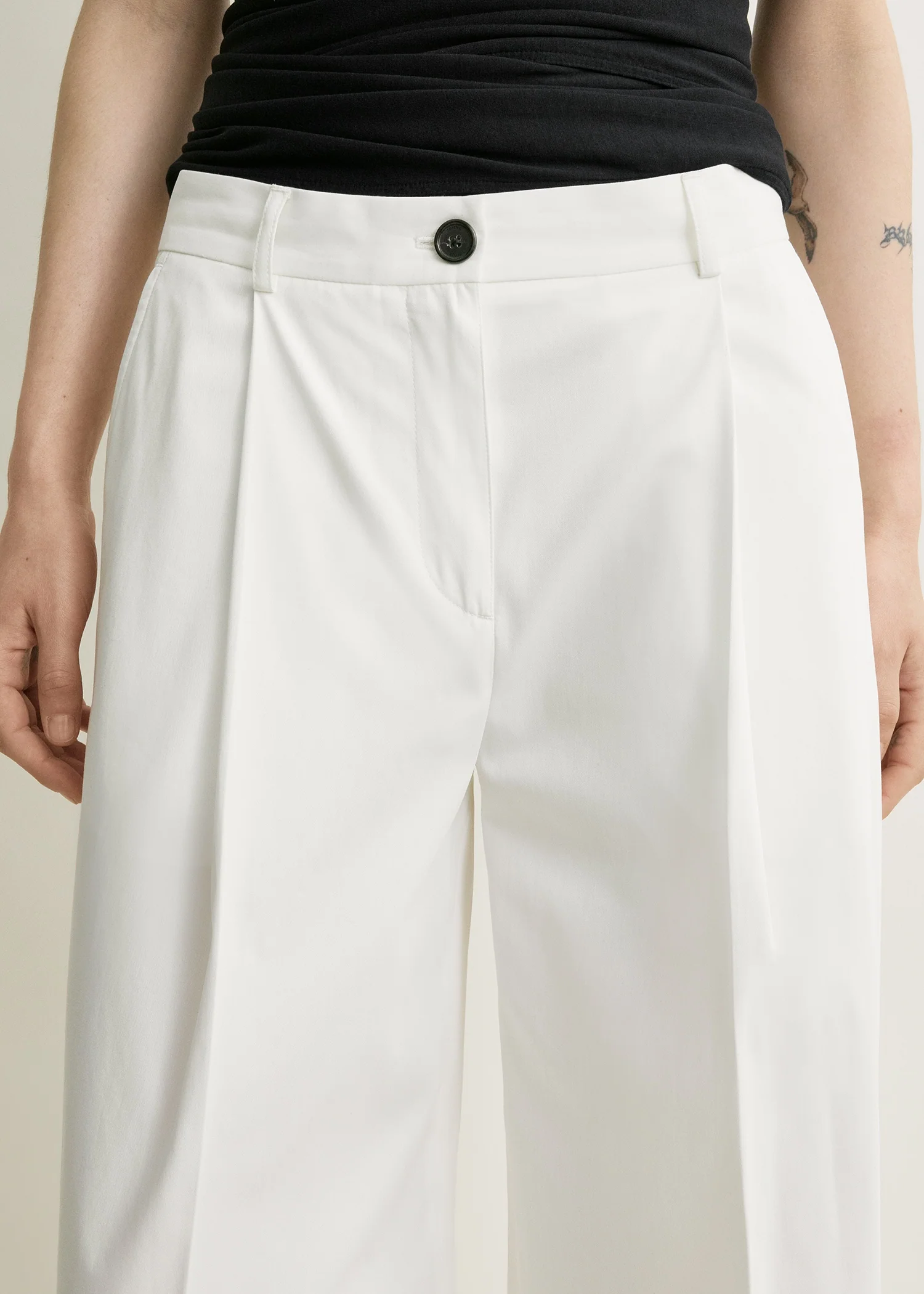 Single pleat cotton trousers white - Image 5