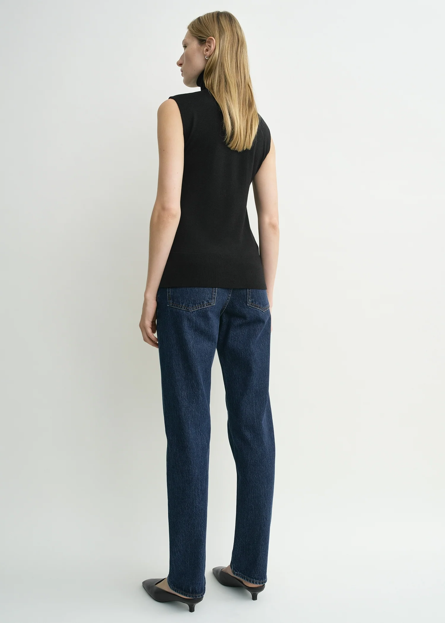 Sleeveless fine turtleneck black - Image 3