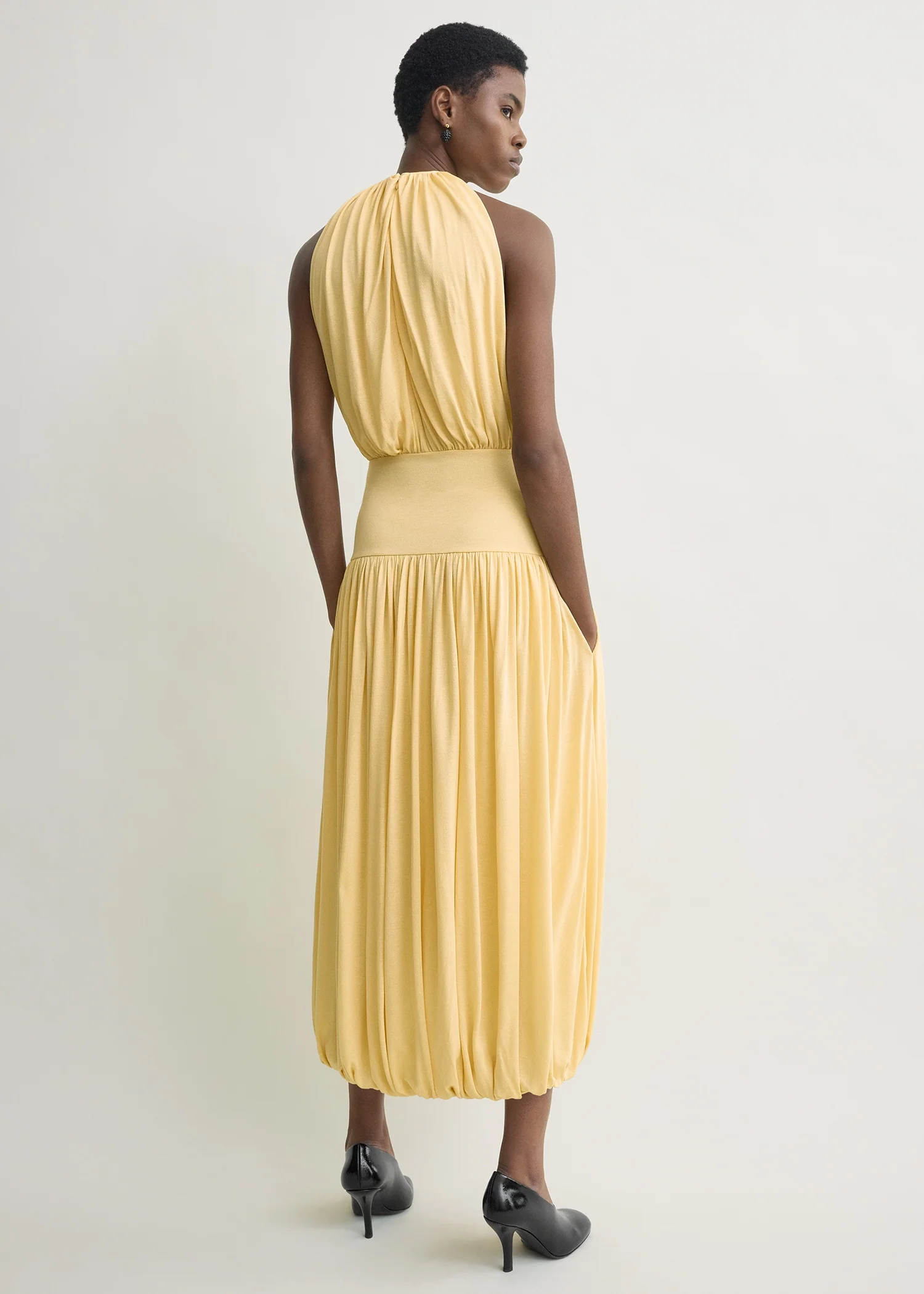 Soft gathered dress champagne - Image 3