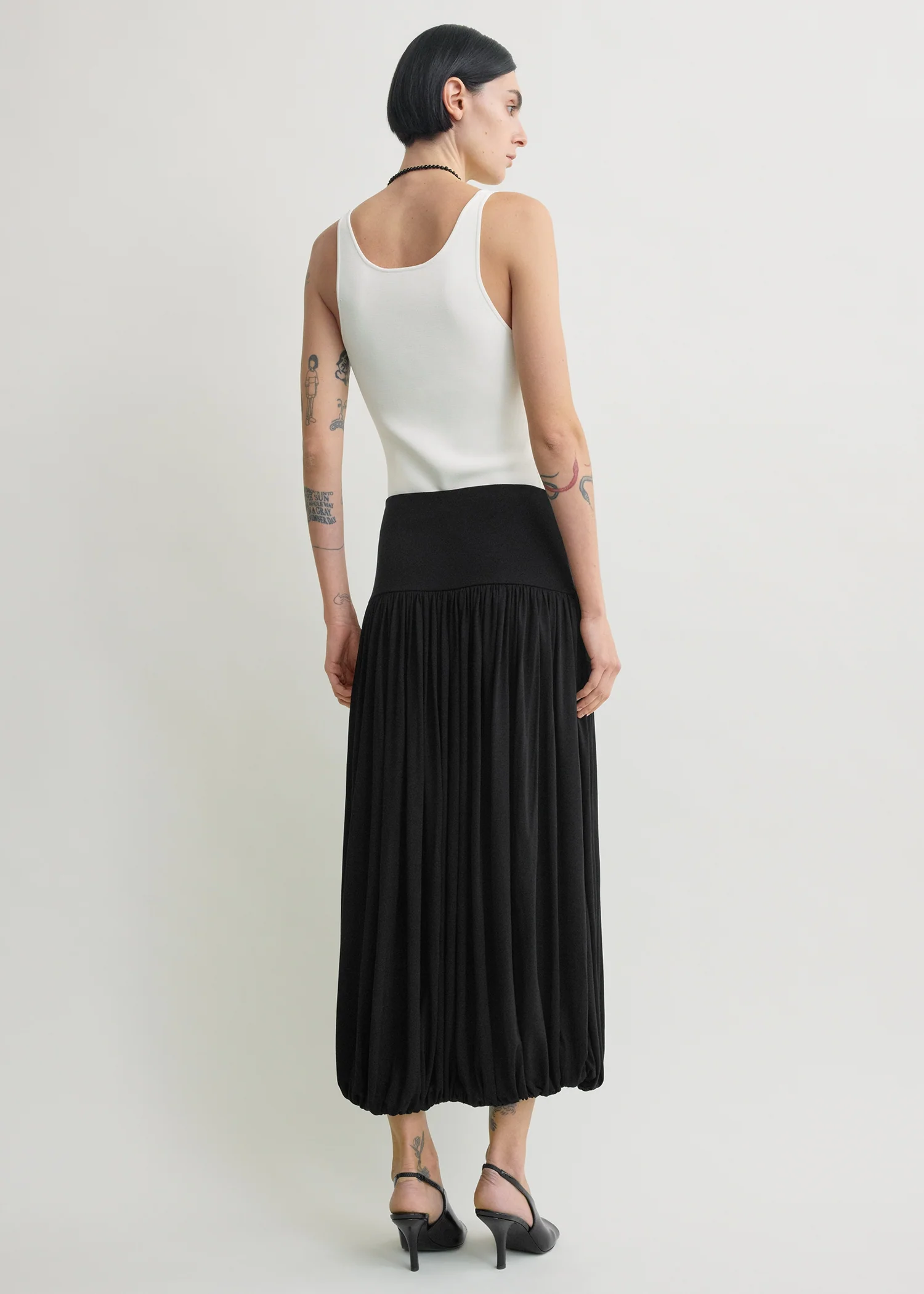 Soft gathered skirt black - Image 3