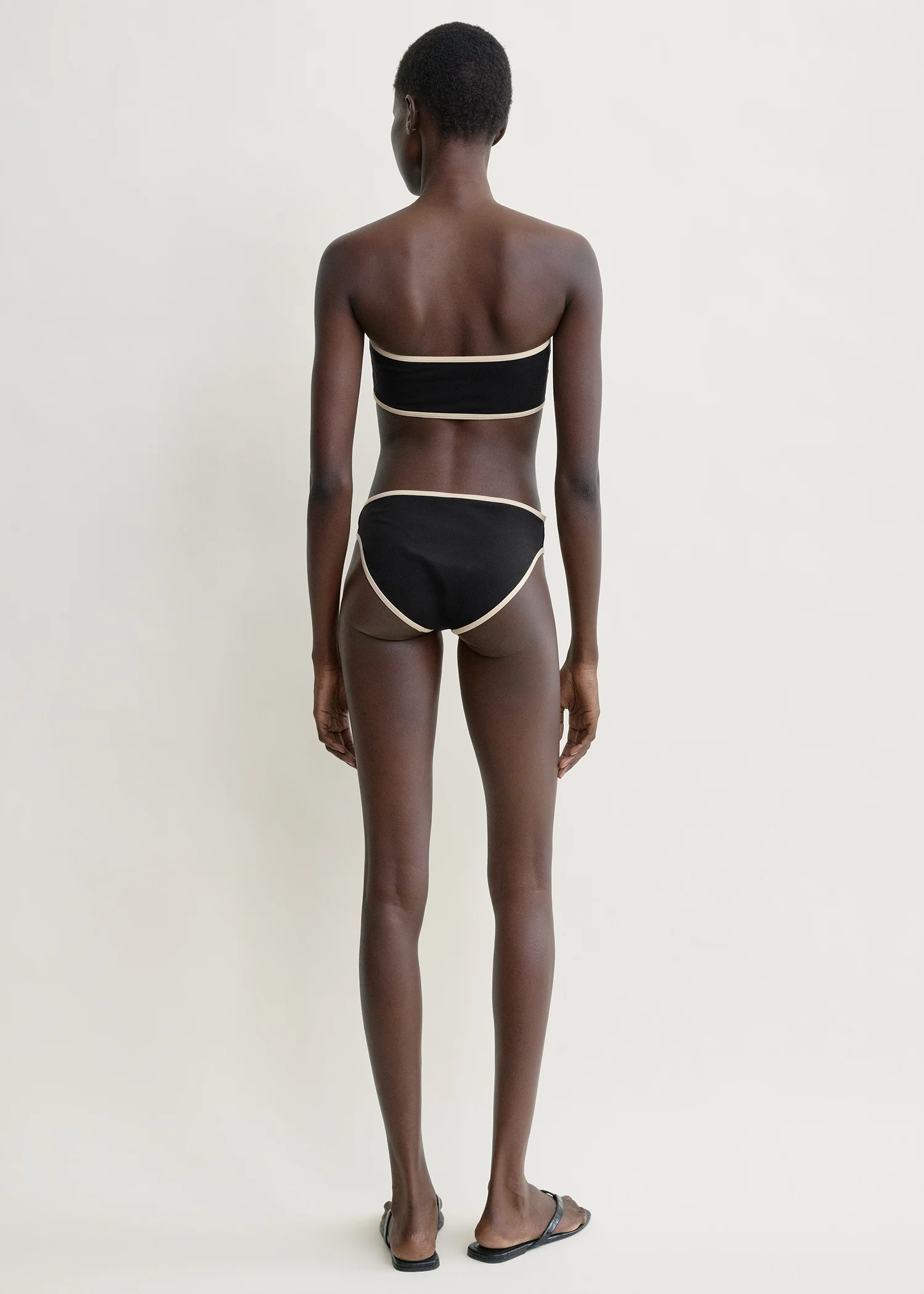 Stripe edge strapless bikini top black - Image 3