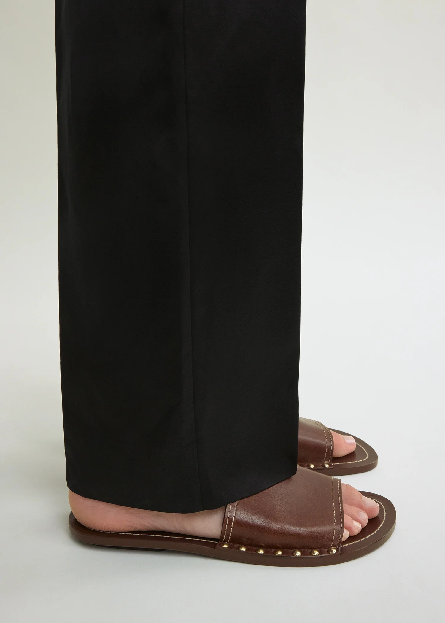 Studded leather slides sienna - Image 3