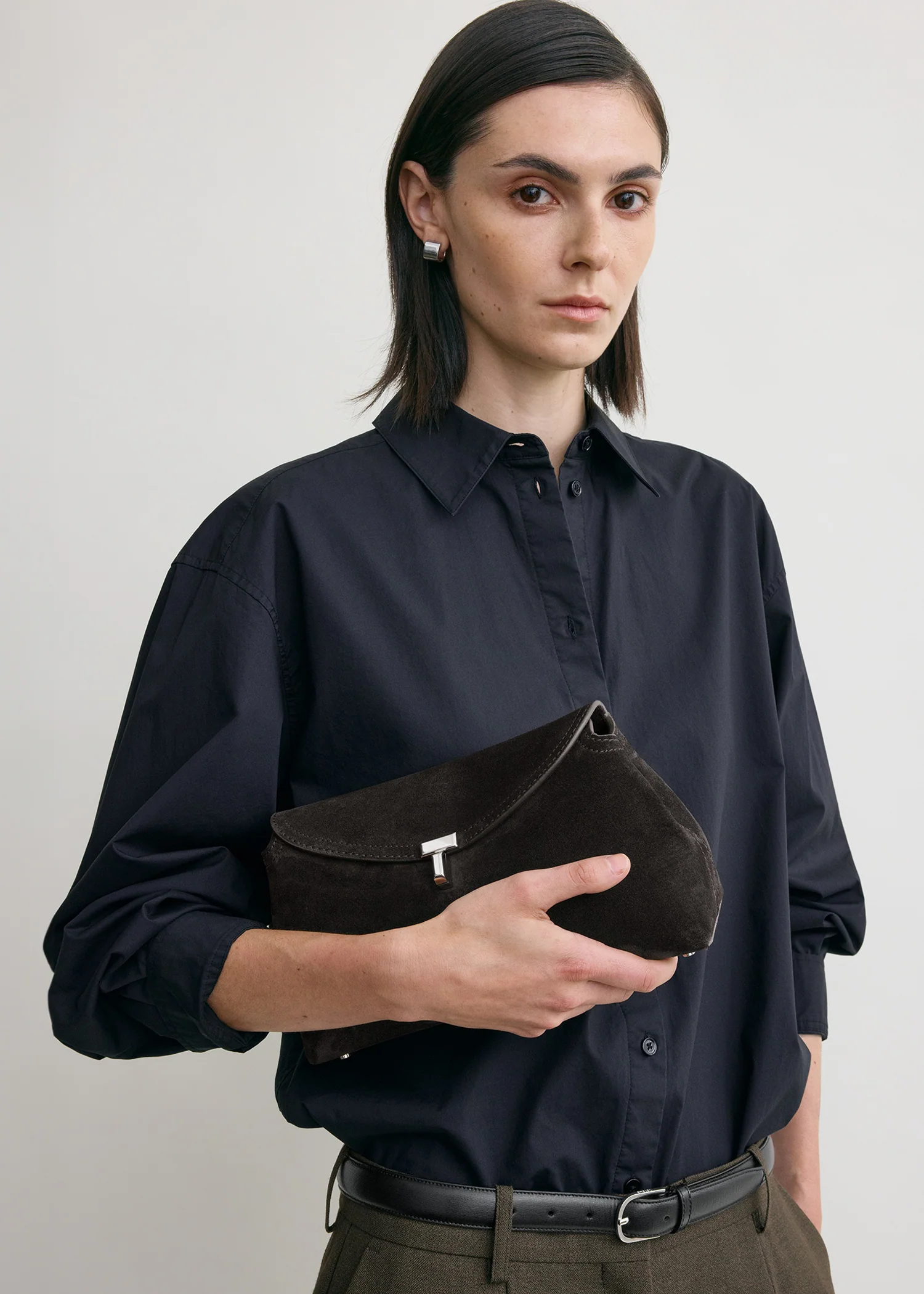 T-lock suede clutch espresso - Image 2