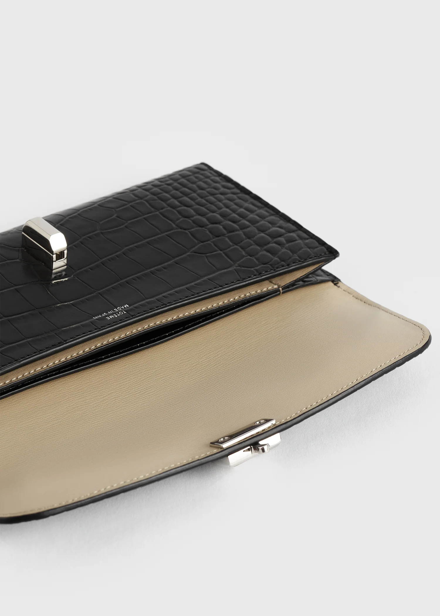 T-lock croco-embossed wallet black - Image 4