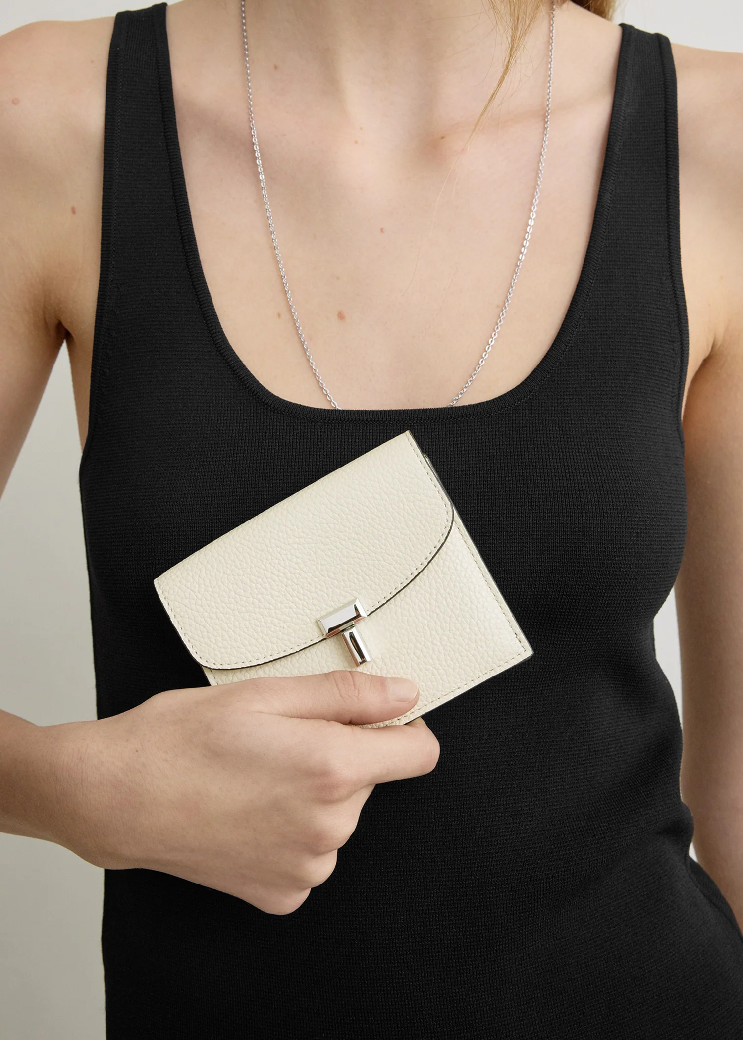 T-lock grained-leather cardholder milk - Image 2