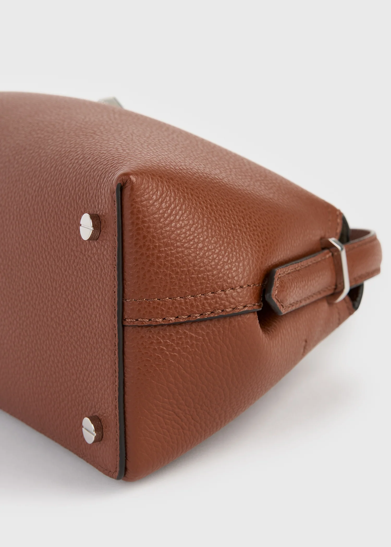 T-lock grained-leather shoulder sienna - Image 6