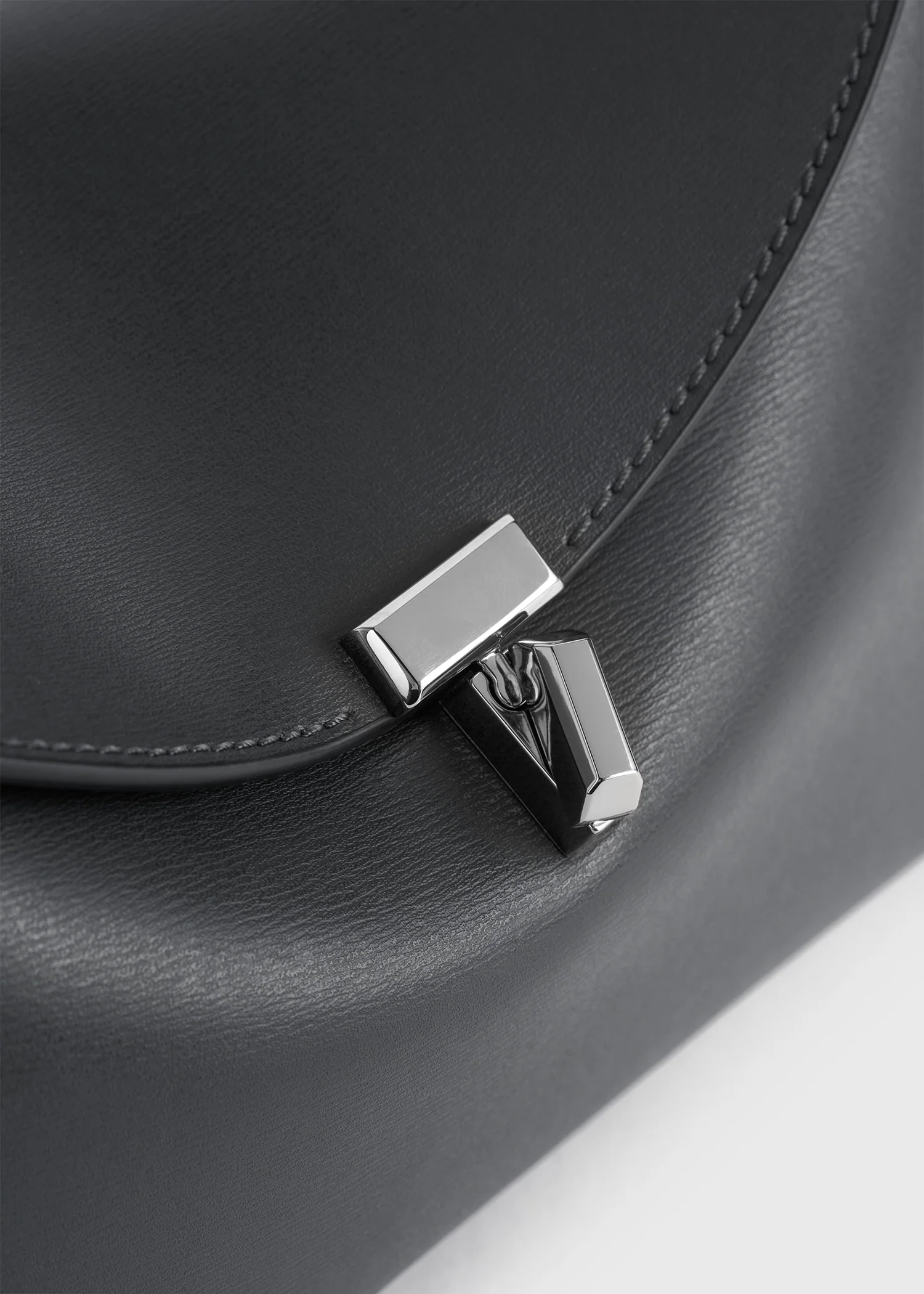 T-lock leather clutch shark - Image 5