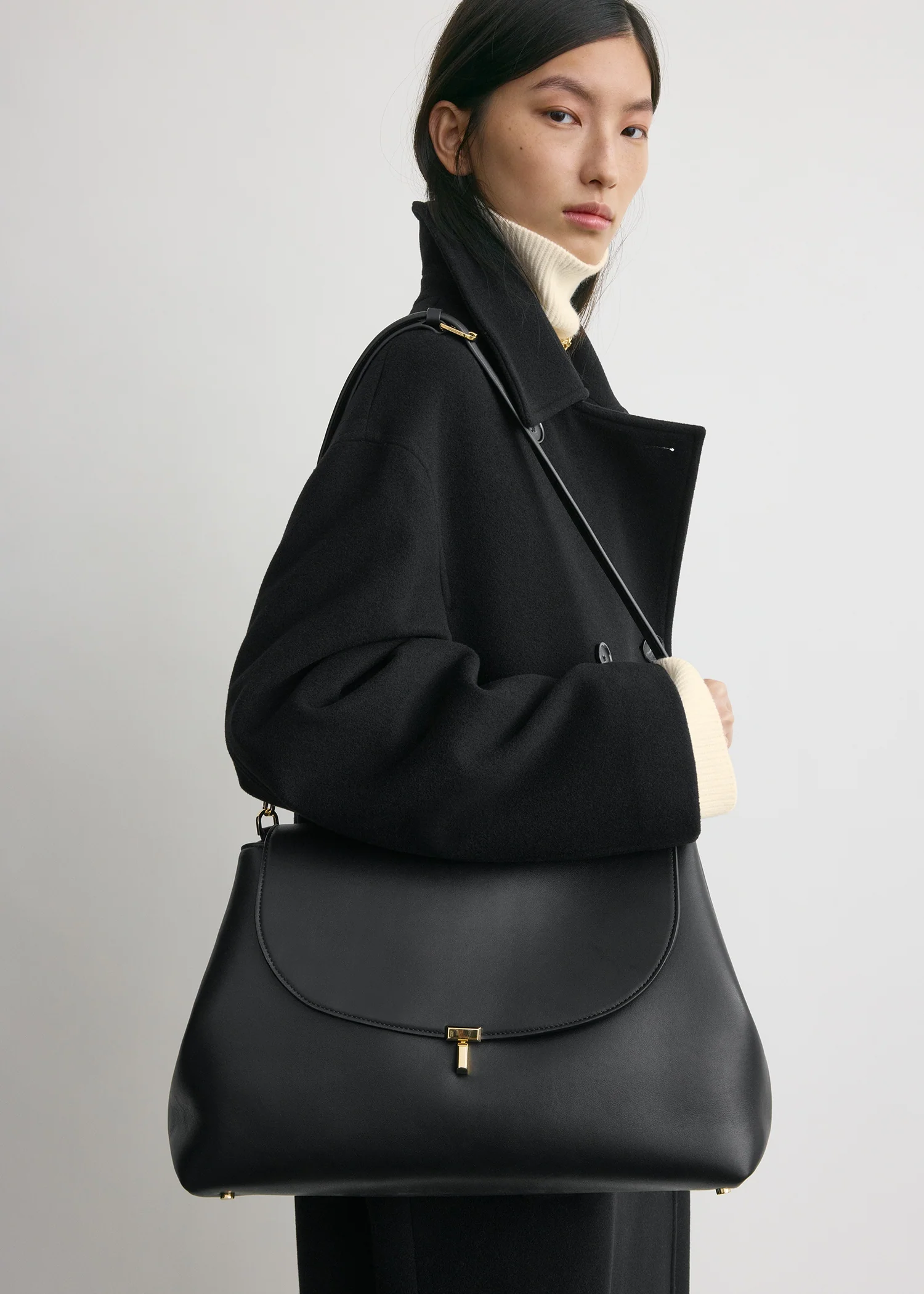 T-lock leather satchel black - Image 2