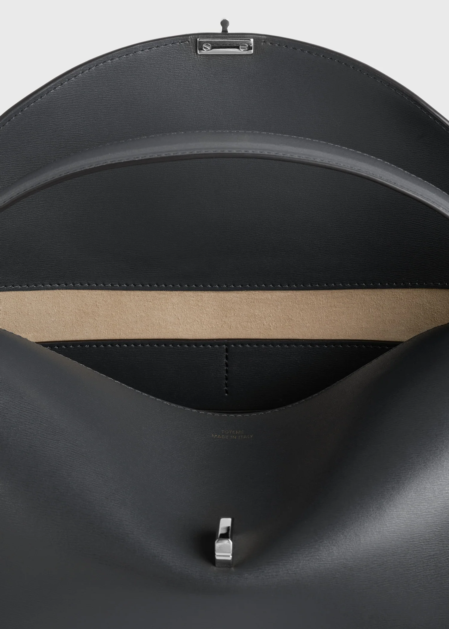 T-lock leather top handle shark - Image 7
