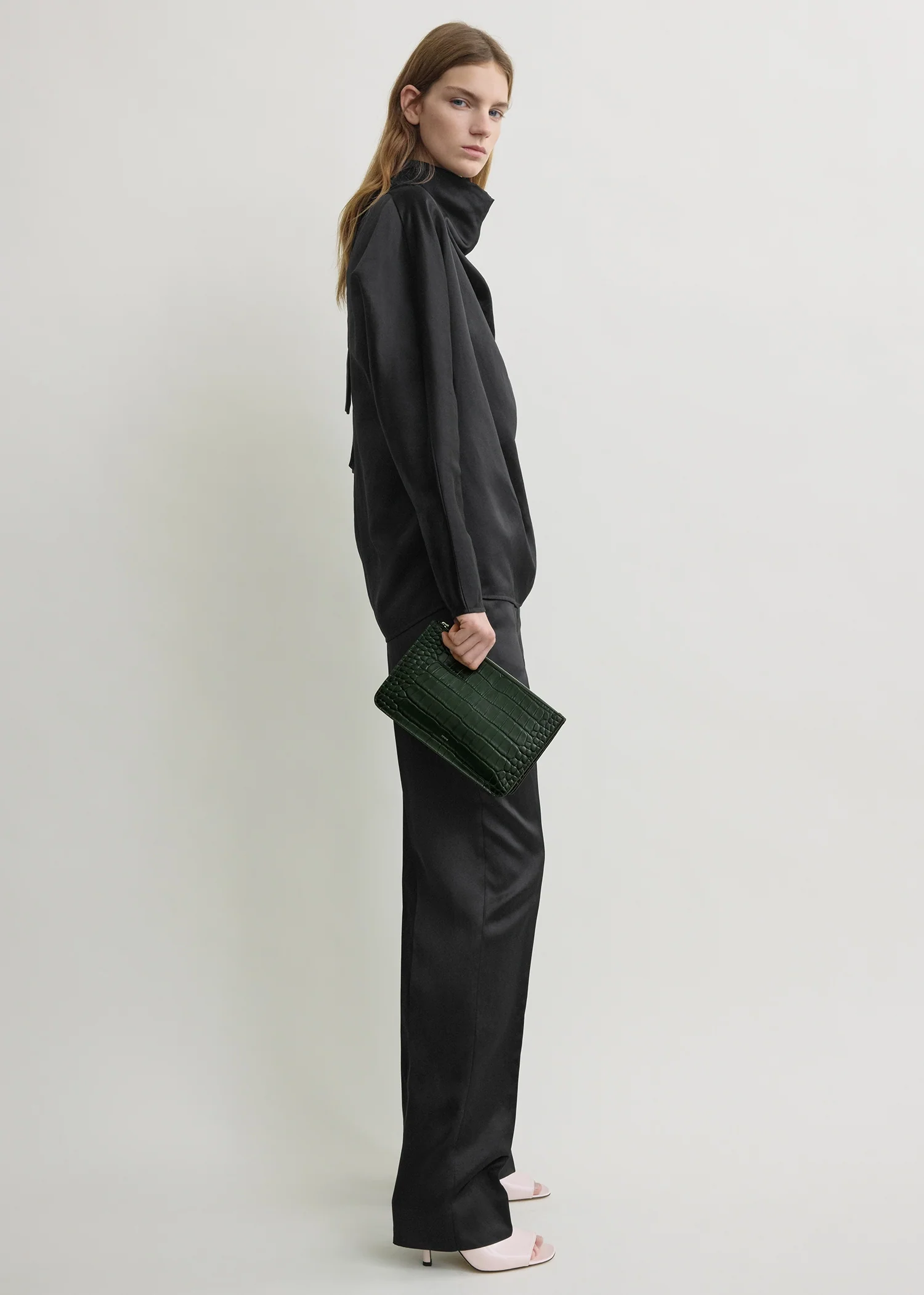 Threefold croco-embossed clutch dark green - Image 3