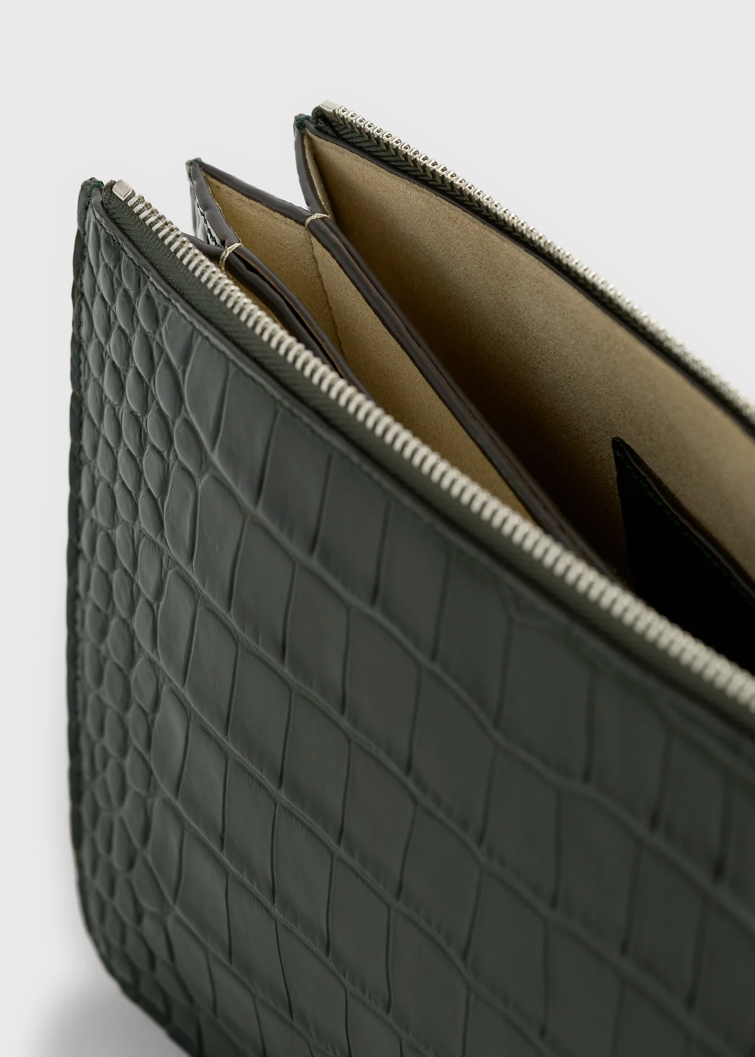 Threefold croco-embossed clutch dark green - Image 8