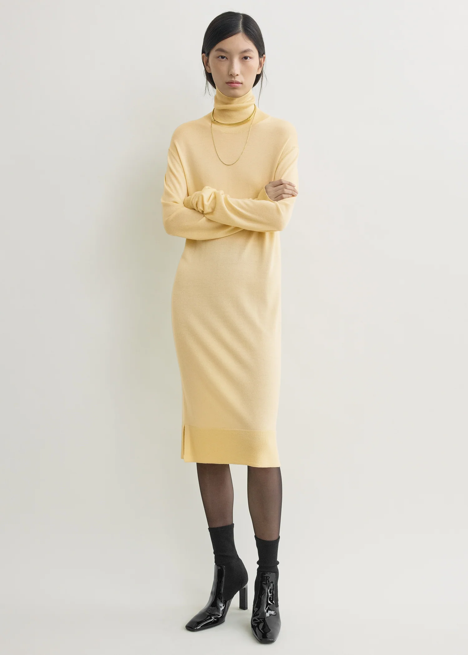Turtleneck dress champagne petite - Image 5