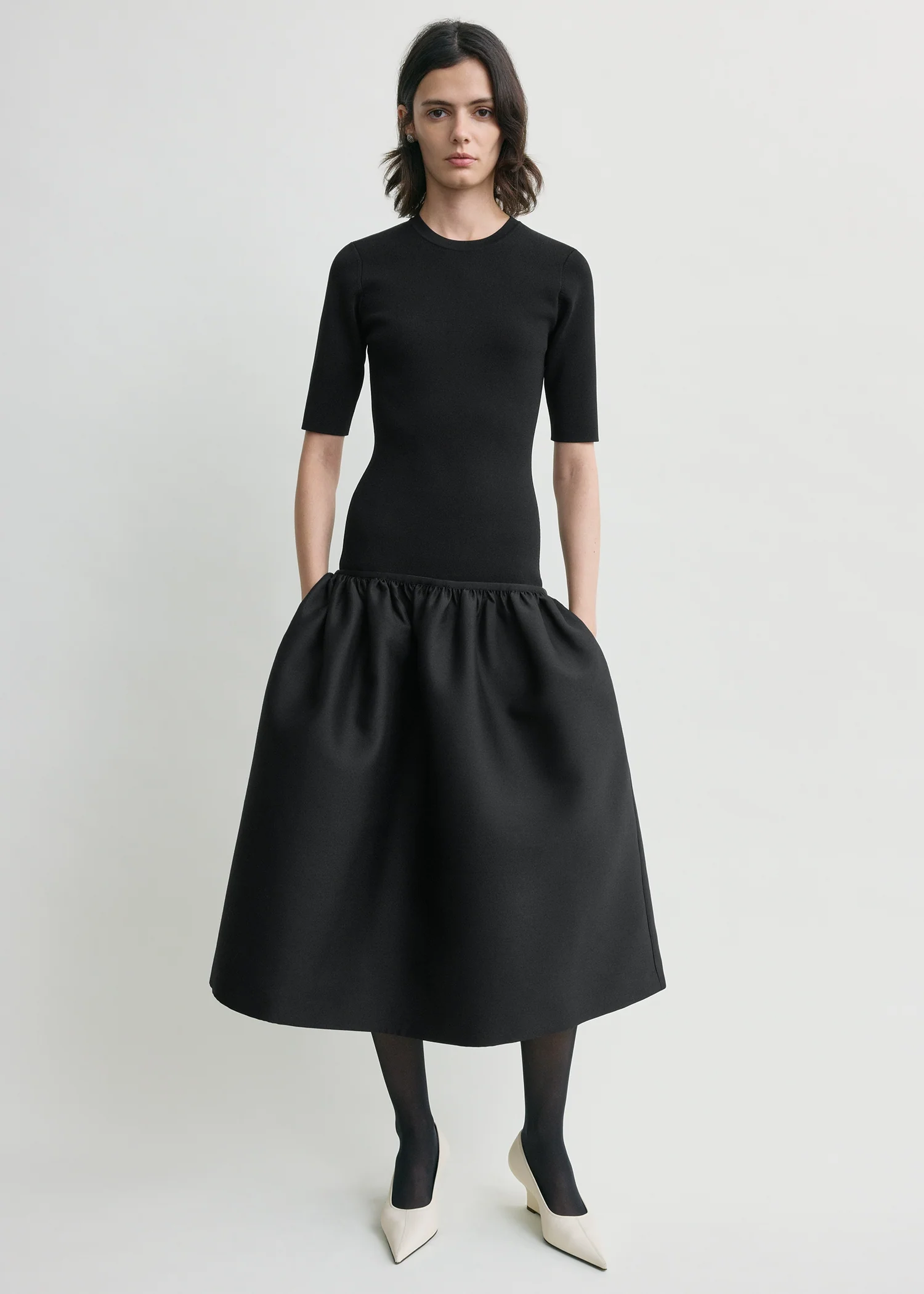 Twinflower tee dress black