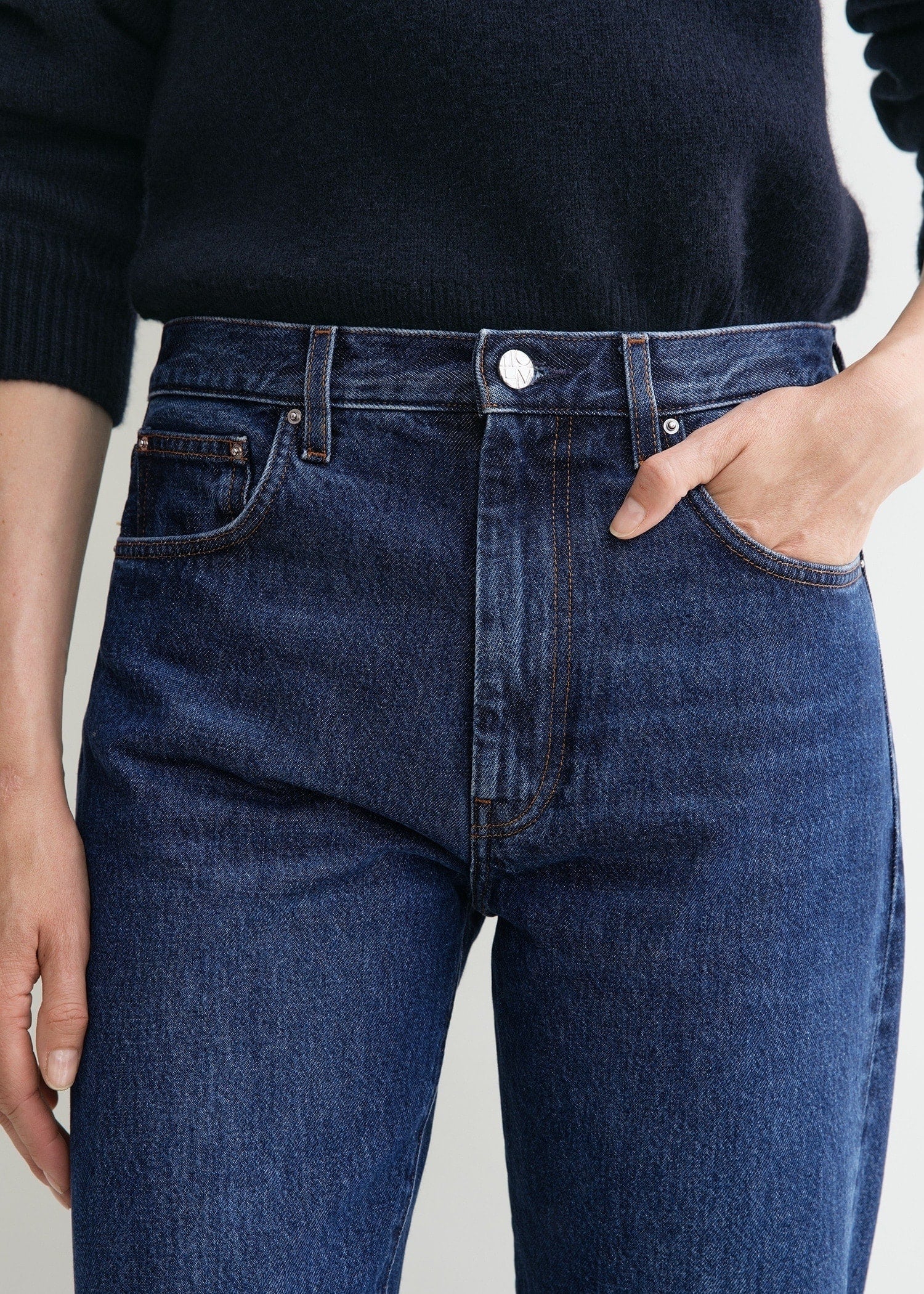 Twisted seam denim dark blue - Image 4