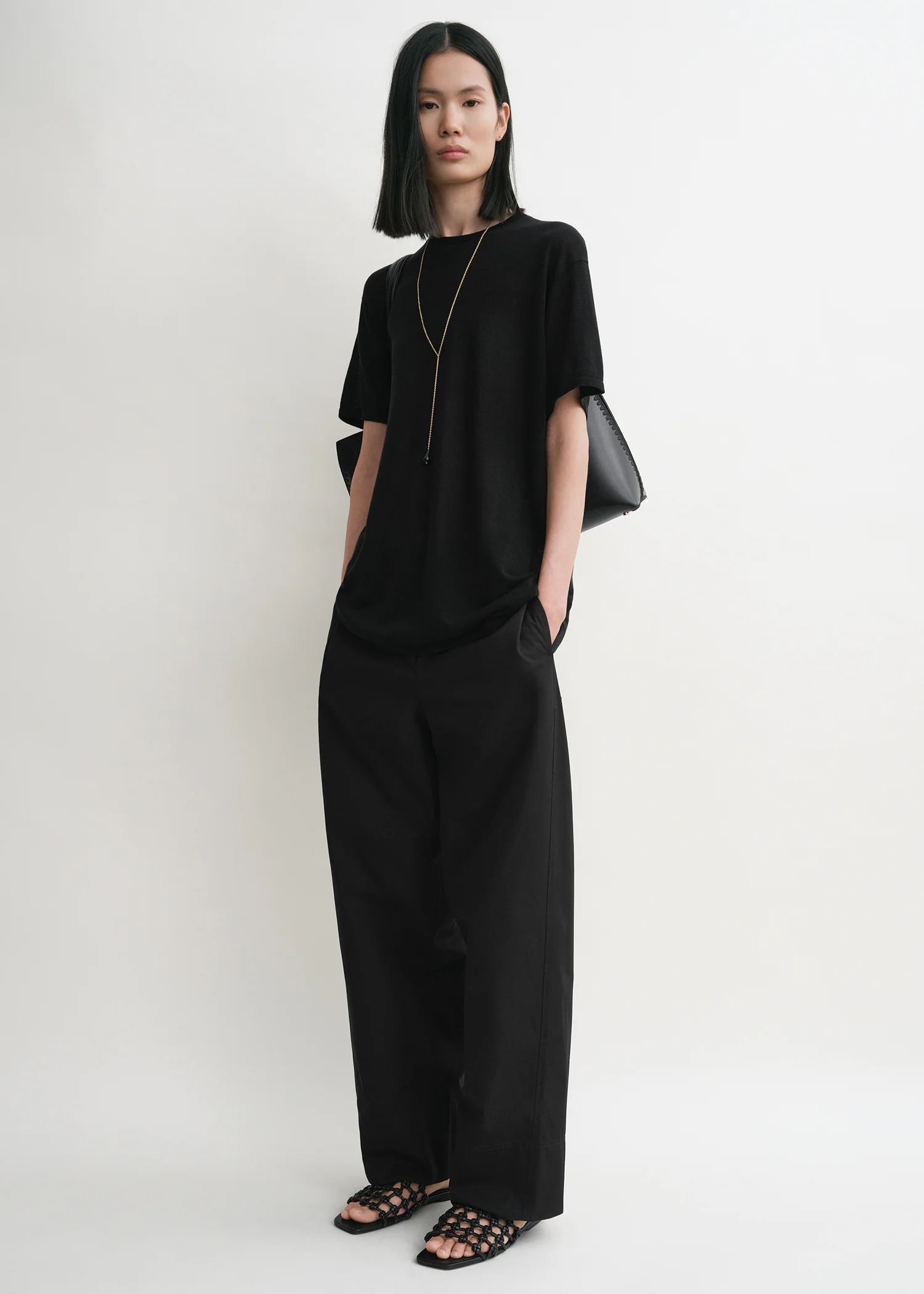 Twisted seam trousers black