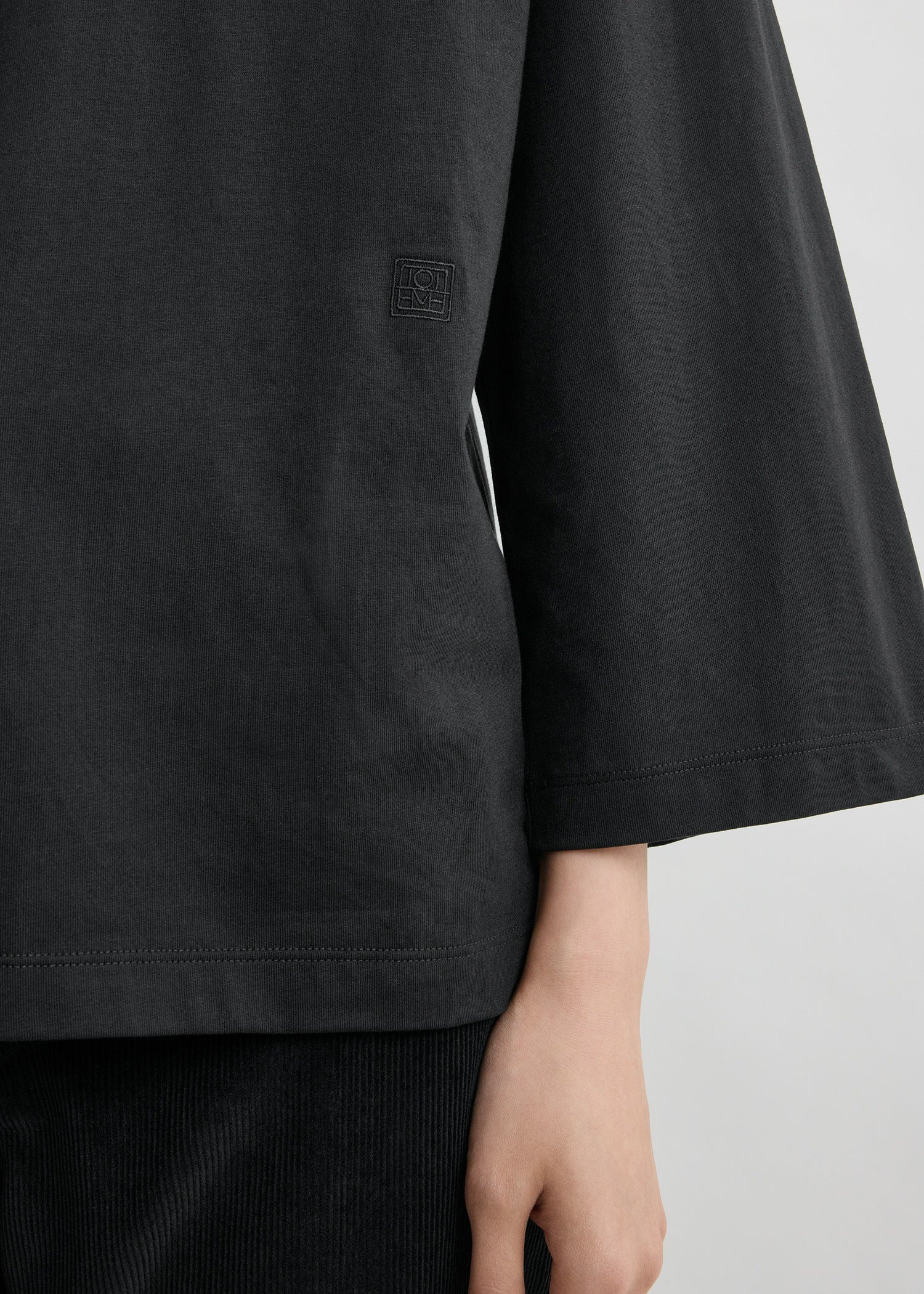 Wide-sleeve tee black - Image 5