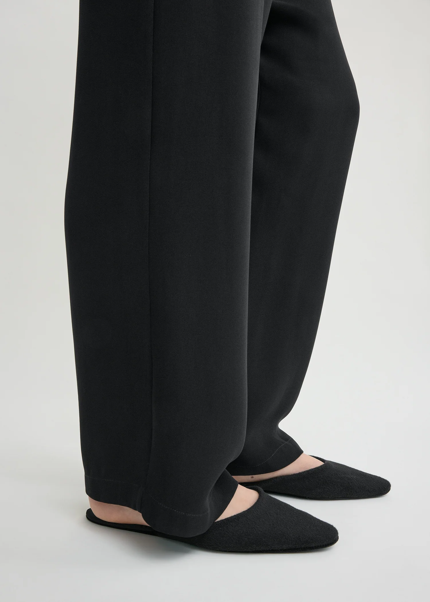 Wool-cashmere lounge slippers black - Image 3